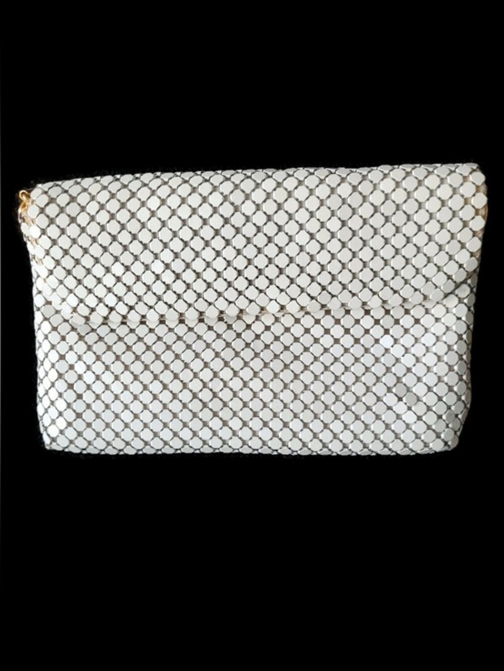 La Regale White Metal Mesh Chain-Link Pattern Handbag with Metal Strap Vintage